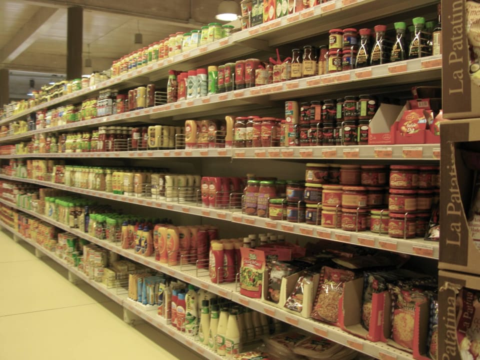 Riesiges Angebot im Supermarkt Park Albatros Village