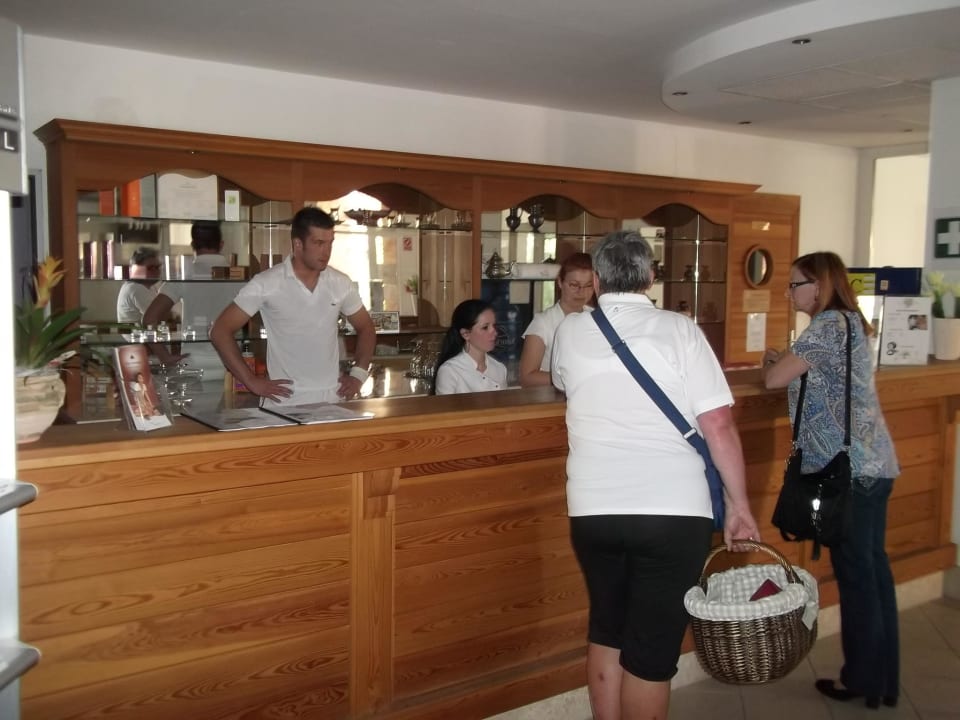 Wellnessrezeption Hotel Kapitany Wellness