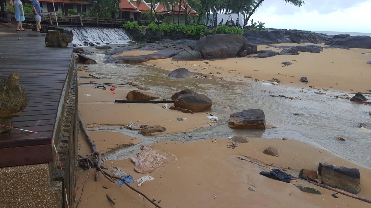 Total verdreckt Khaolak Laguna Resort