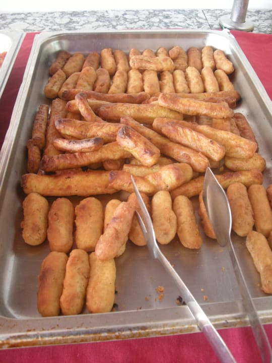 Essen an der Pool-Bar Sentido Aequora Lanzarote Suite