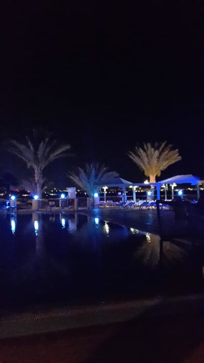 Am Abend  SUNRISE Holidays Resort (Adults Only)