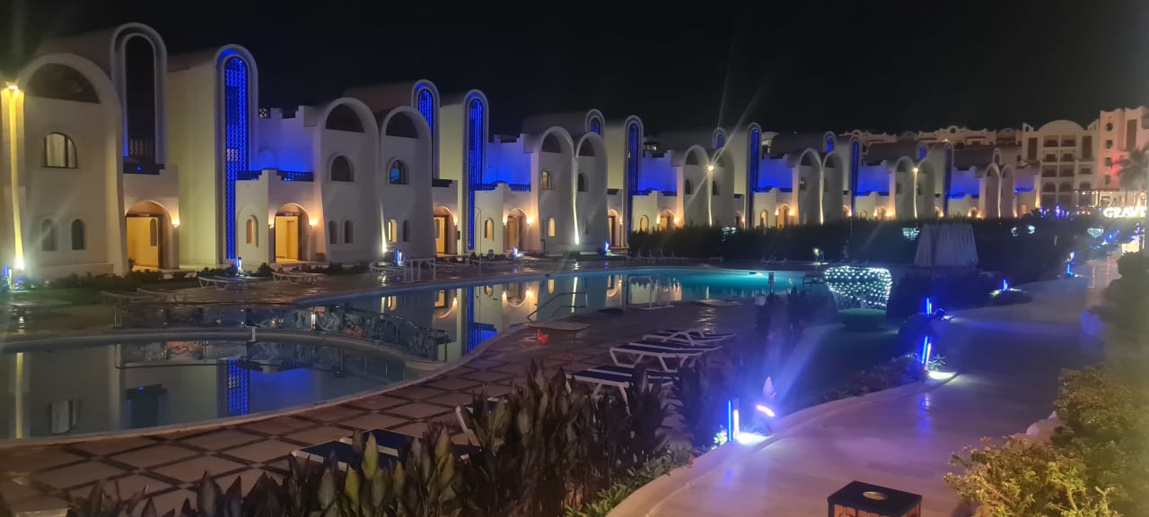 Außenansicht Gravity Hotel & Aquapark Sahl Hasheesh