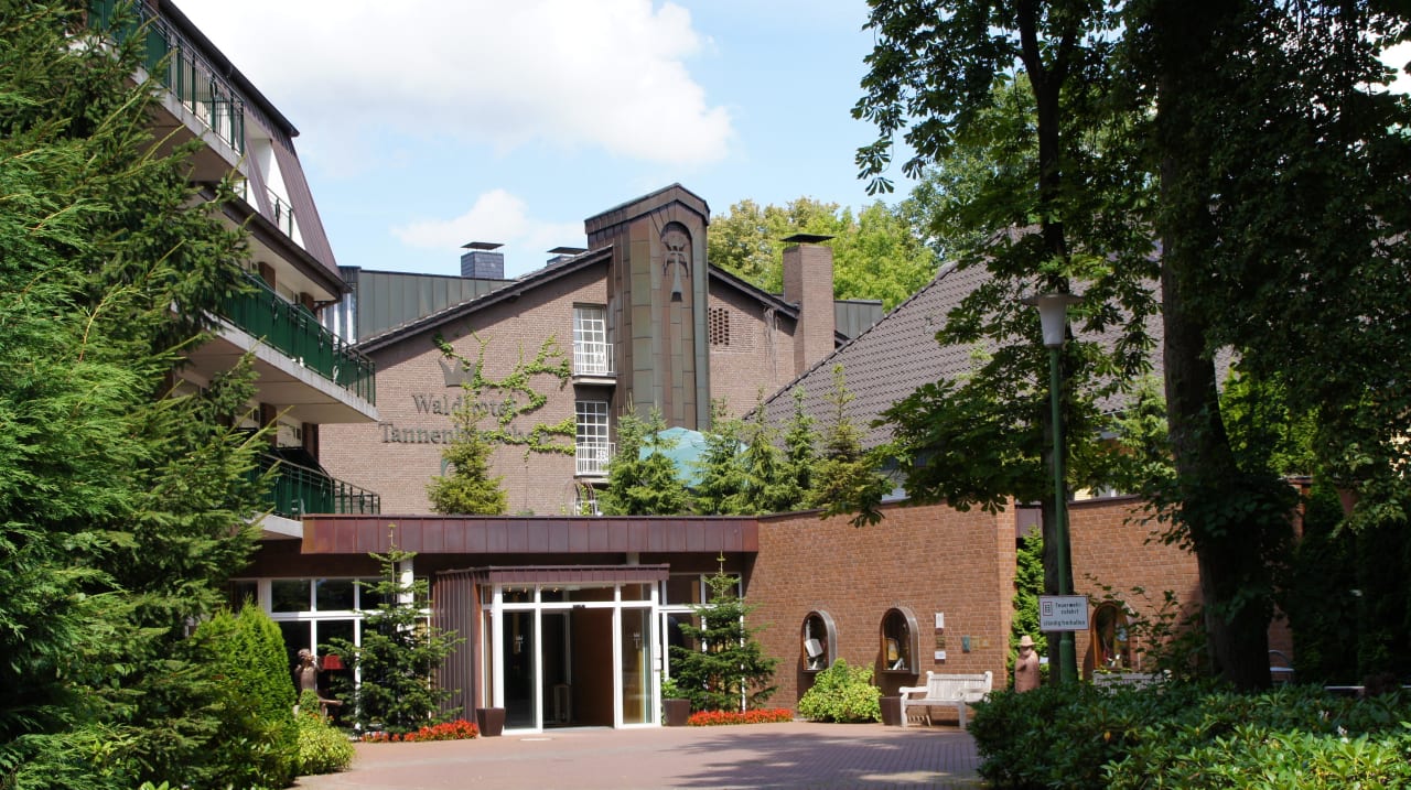 Eingangsbereich Waldhotel Tannenhäuschen