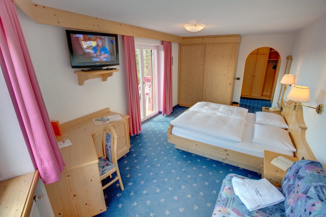 "Geräumige Zimmer" Piccolo Hotel Obereggen (Nova Ponente / Deutschnofen