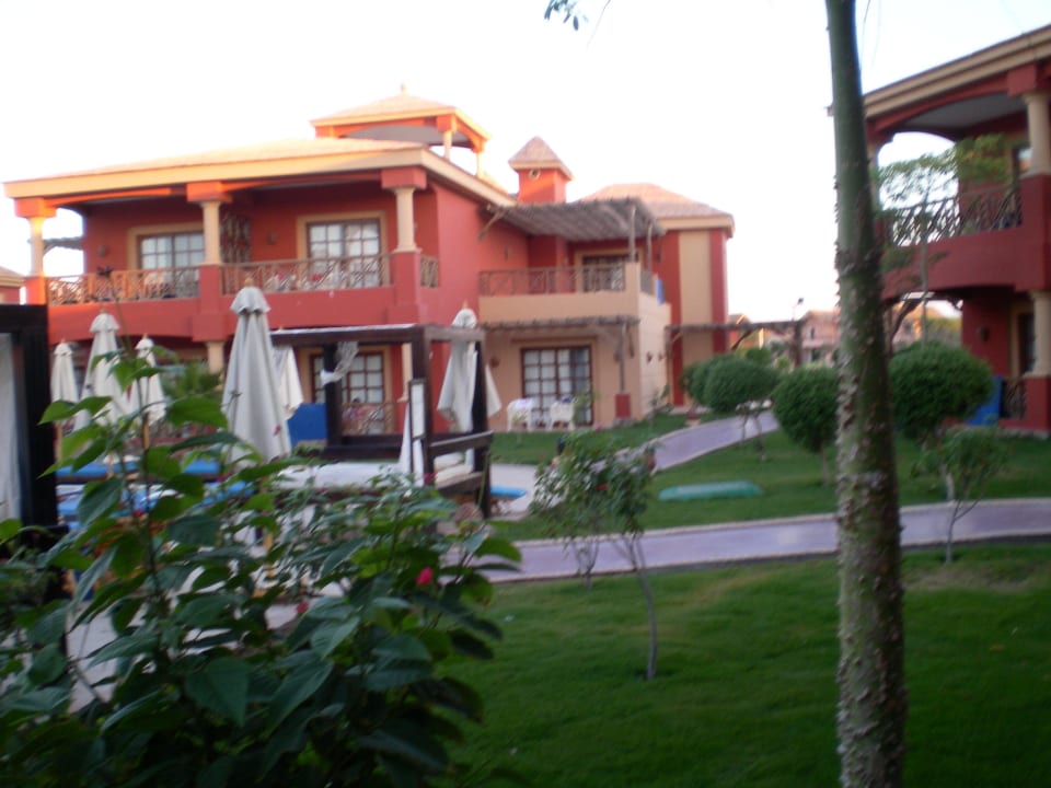 Blick auf unser Zimmer Pickalbatros Alf Leila Wa Leila Resort - Neverland Hurghada