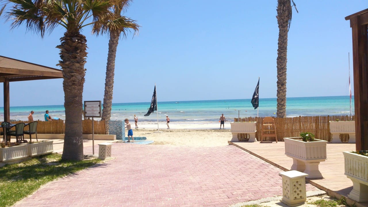 Weg zum Strand ROBINSON DJERBA BAHIYA