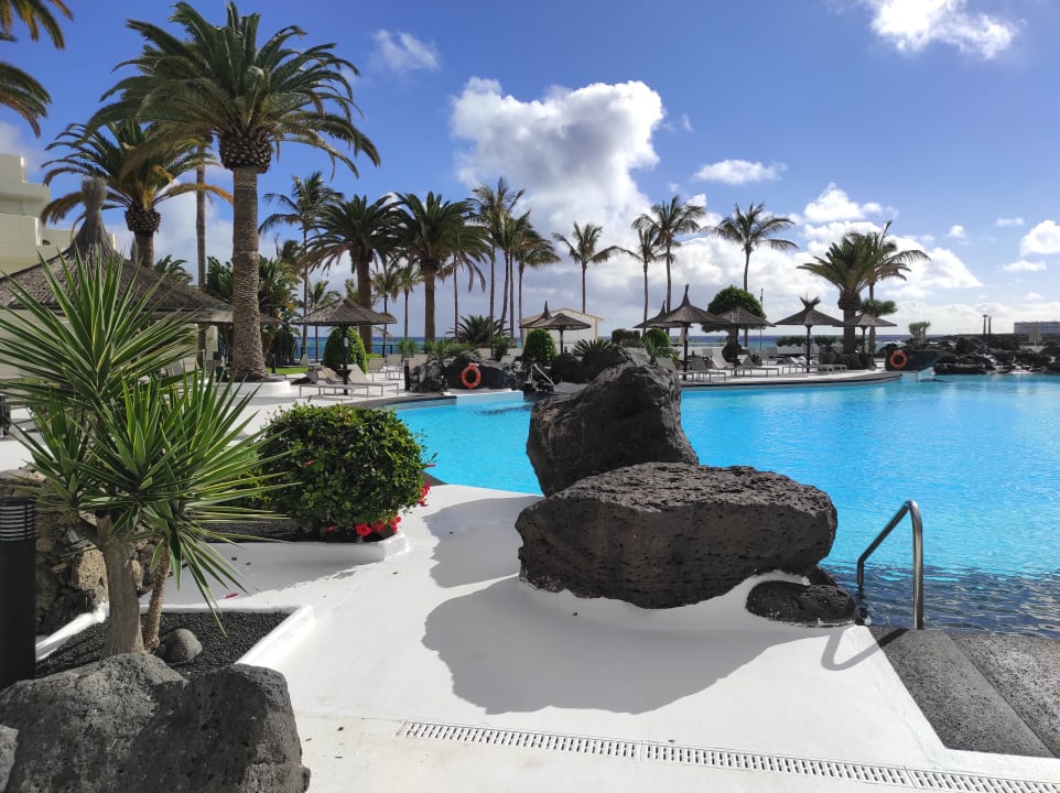 Pool Paradisus by Meliá Salinas Lanzarote