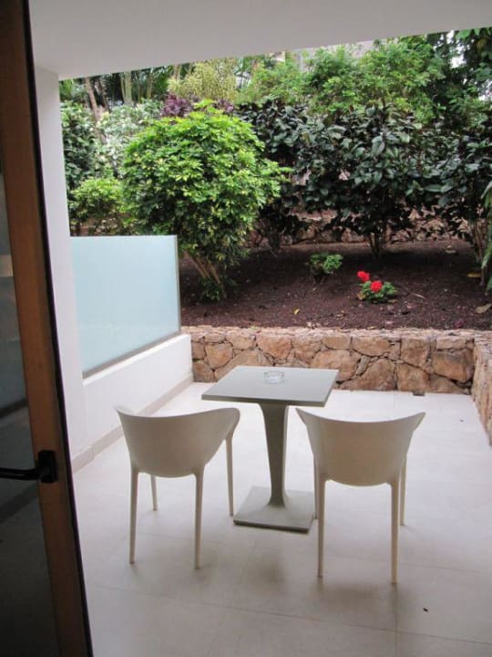 Terrasse eines Doppelzimmers R2 Bahía Playa Design Hotel & Spa - Adults Only
