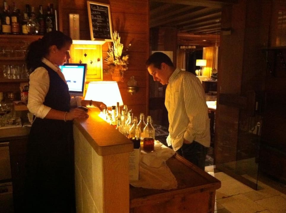 Bei der Grappa-Auswahl Romantik Hotel Post