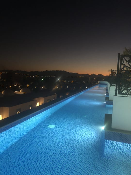 Pool Fort Arabesque Resort, Spa & Villas