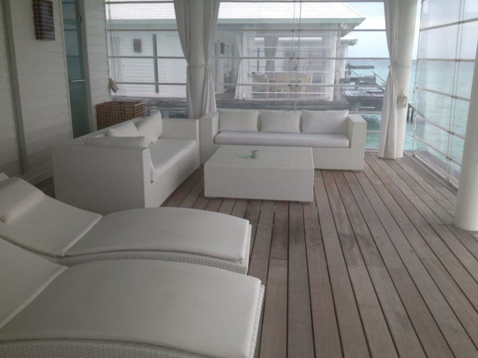 Wasser Villa Terrasse ananea Diamonds Athuruga