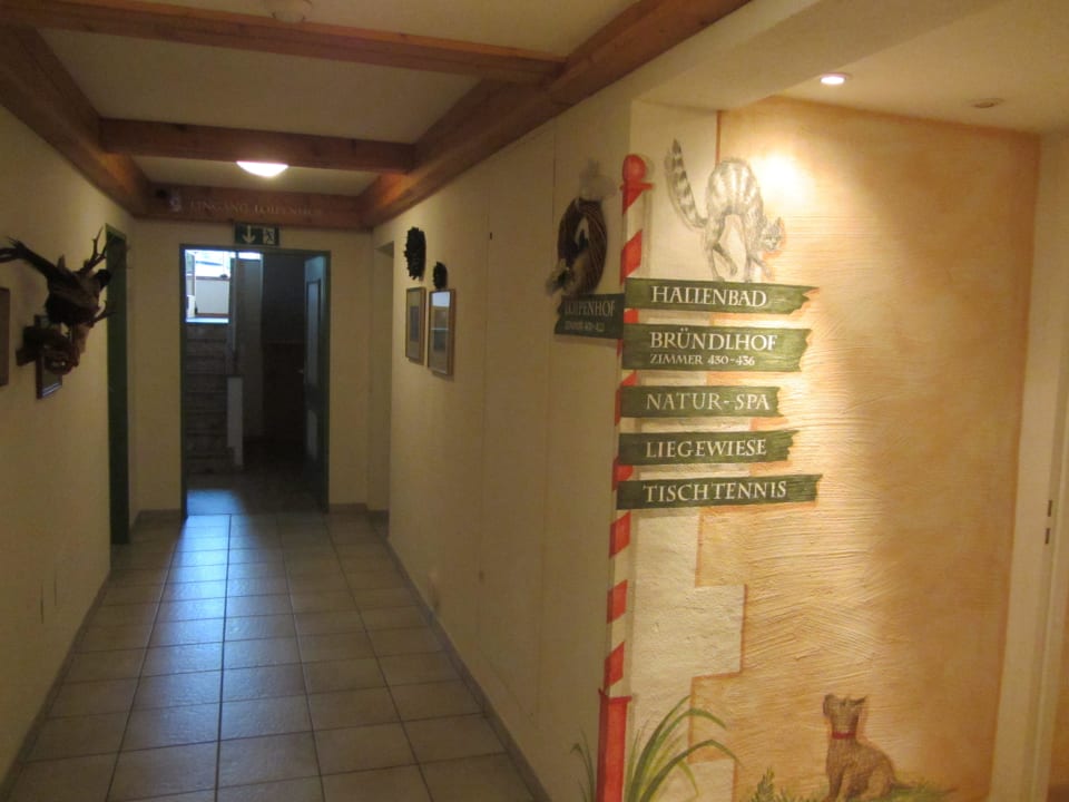 Verbindungsgänge zwischen den Gebäuden Hotel Tirolerhof