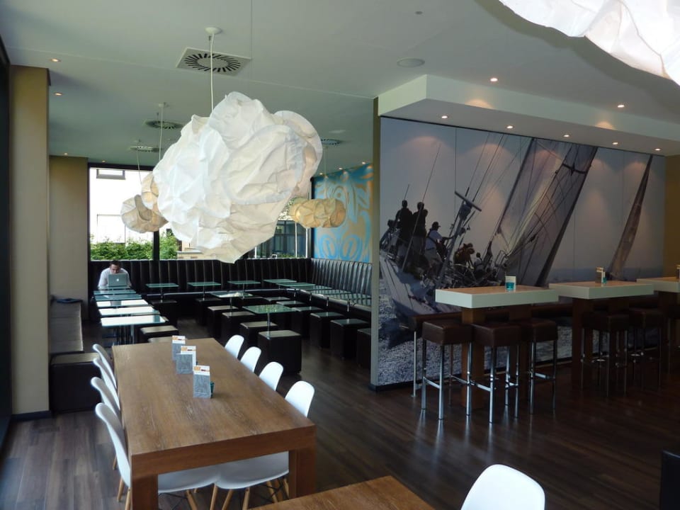 Frühstücksraum Motel One Hamburg-Alster