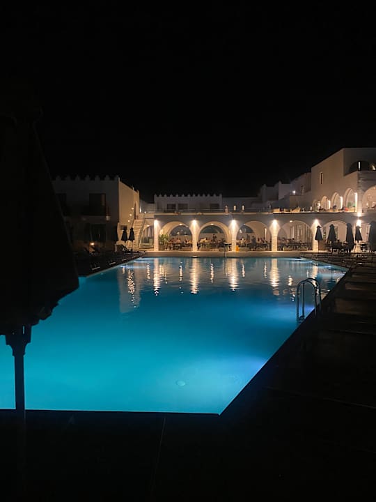 Pool Blue Sea Island