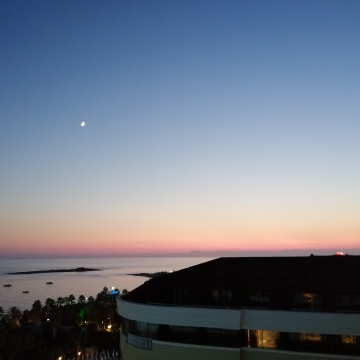 Ausblick Leodikya Kirman Premium