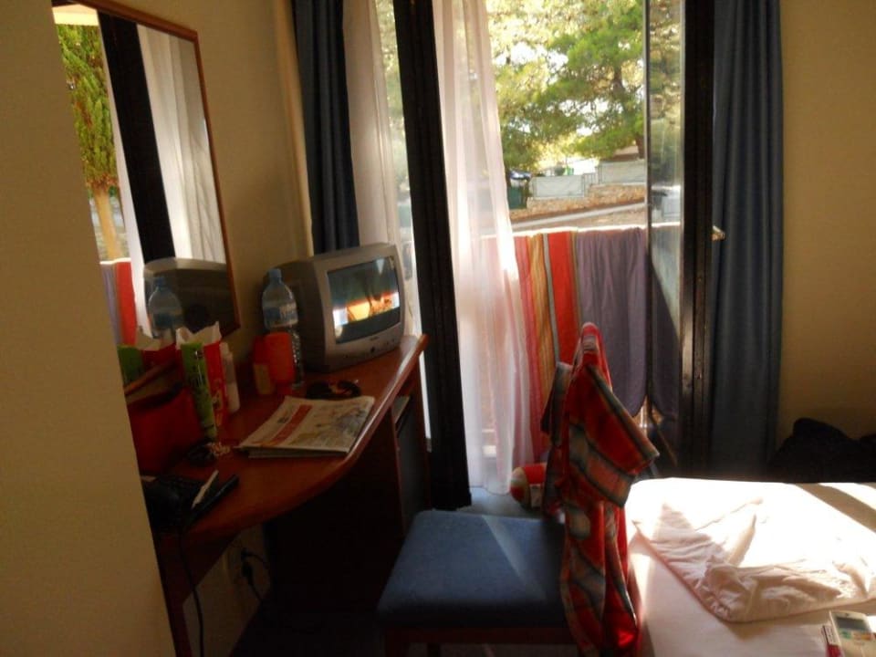 Eine Besenkammer ist grösser Centinera Resort & Camping