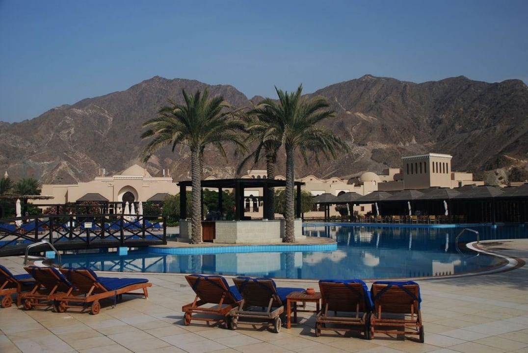 Pool Miramar Al Aqah Beach Resort