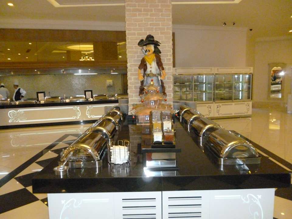 Das Buffet am Abend. Hotel Delphin Imperial