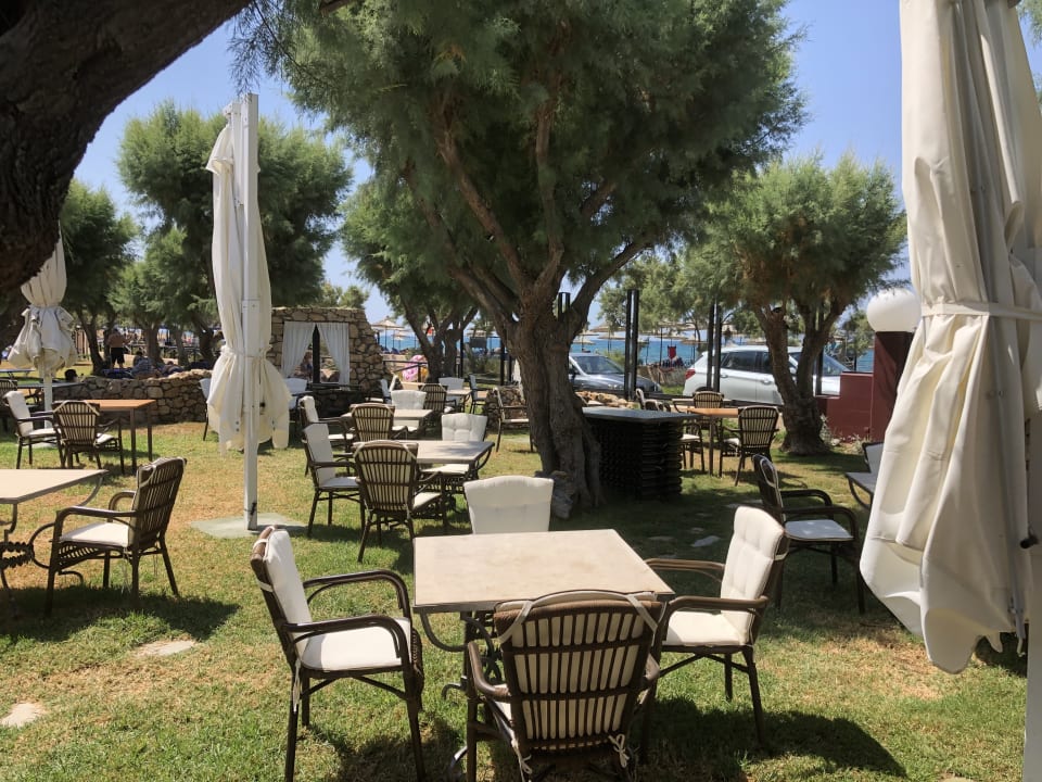 Gastro Anissa Beach & Village