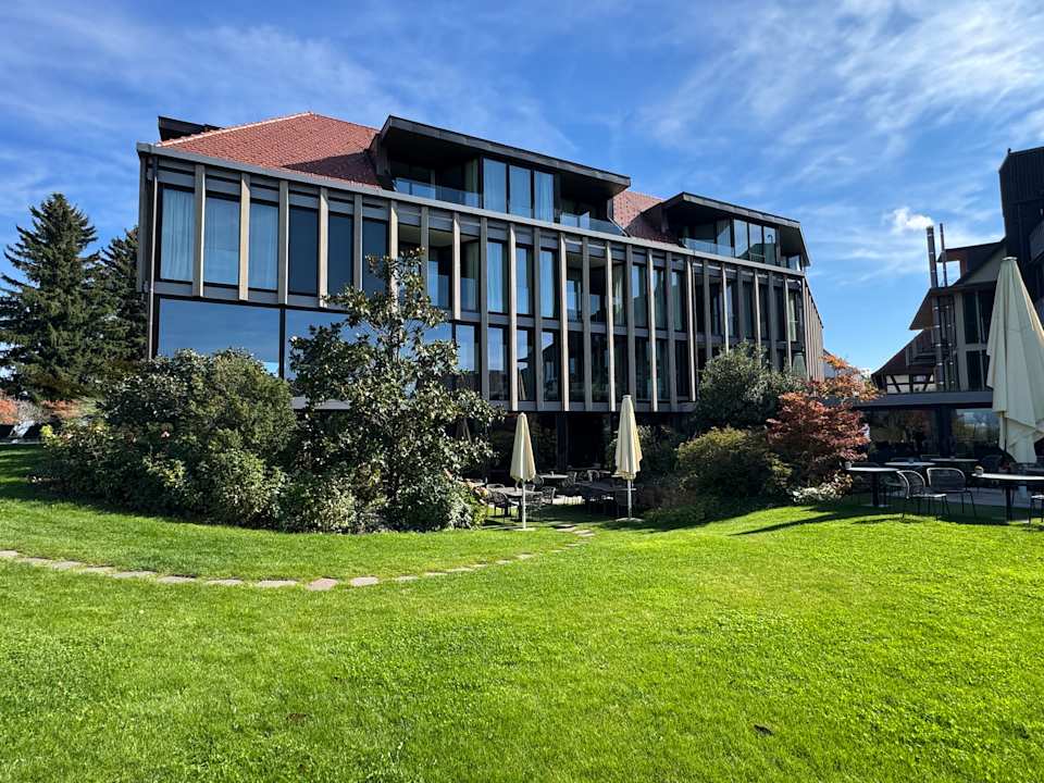 Außenansicht Hotel Hirschen Horn | Refugium am See