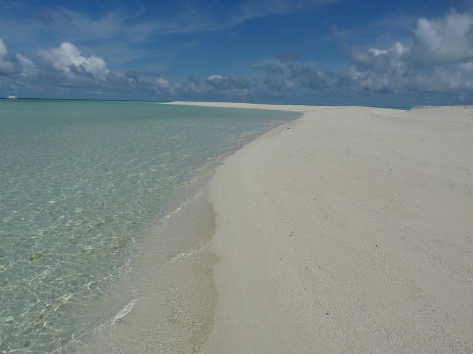 Sandbank Kuramathi Maldives