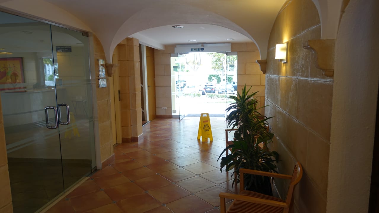 Lobby Universal Hotel Laguna