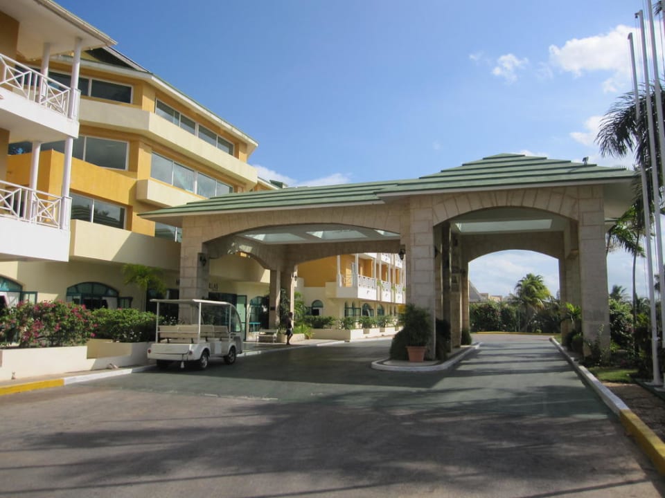 Hoteleingang Melia Las Antillas - Adults only