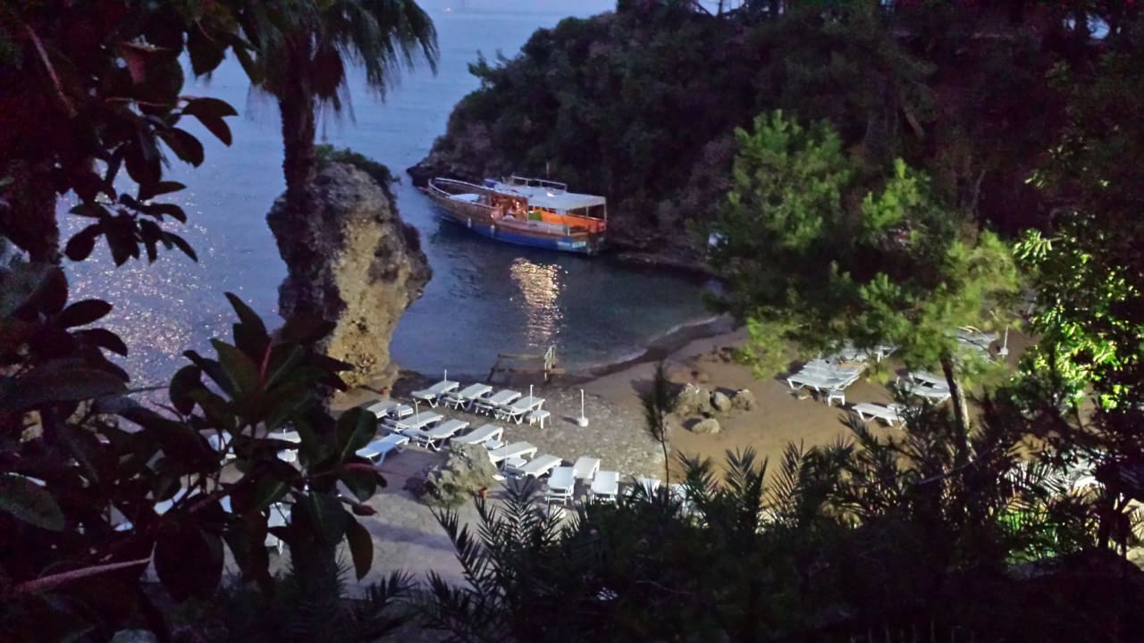 HotelbuchtPool Alara Hotel