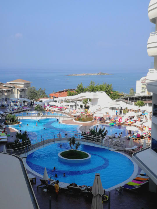 Pool Laguna Beach Alya Resort & Spa Hotel