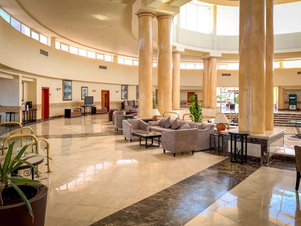 Lobby Malikia Resort Abu Dabbab