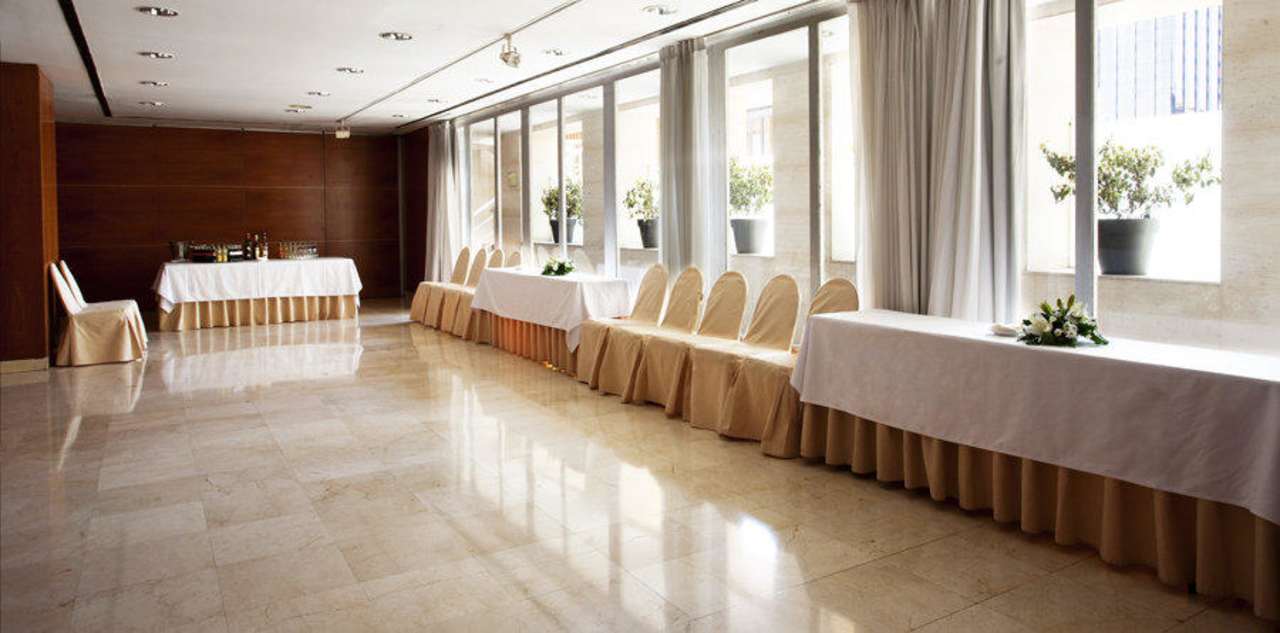 Goya Meeting Room NH Collection Madrid Colón