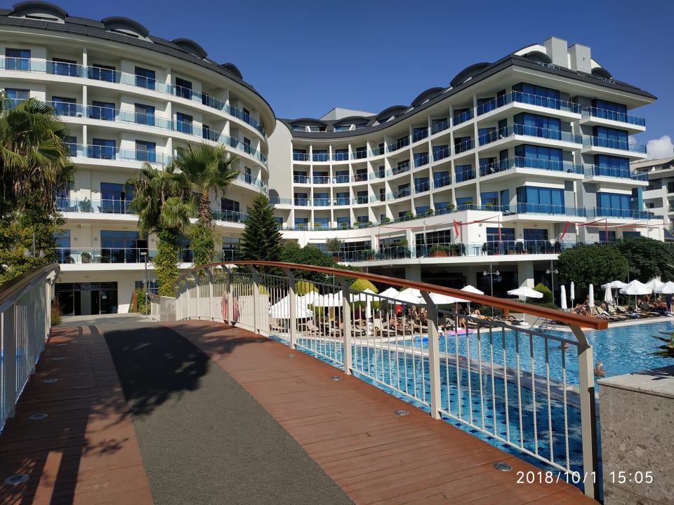 Außenansicht Commodore Elite Suites & Spa - Adults only