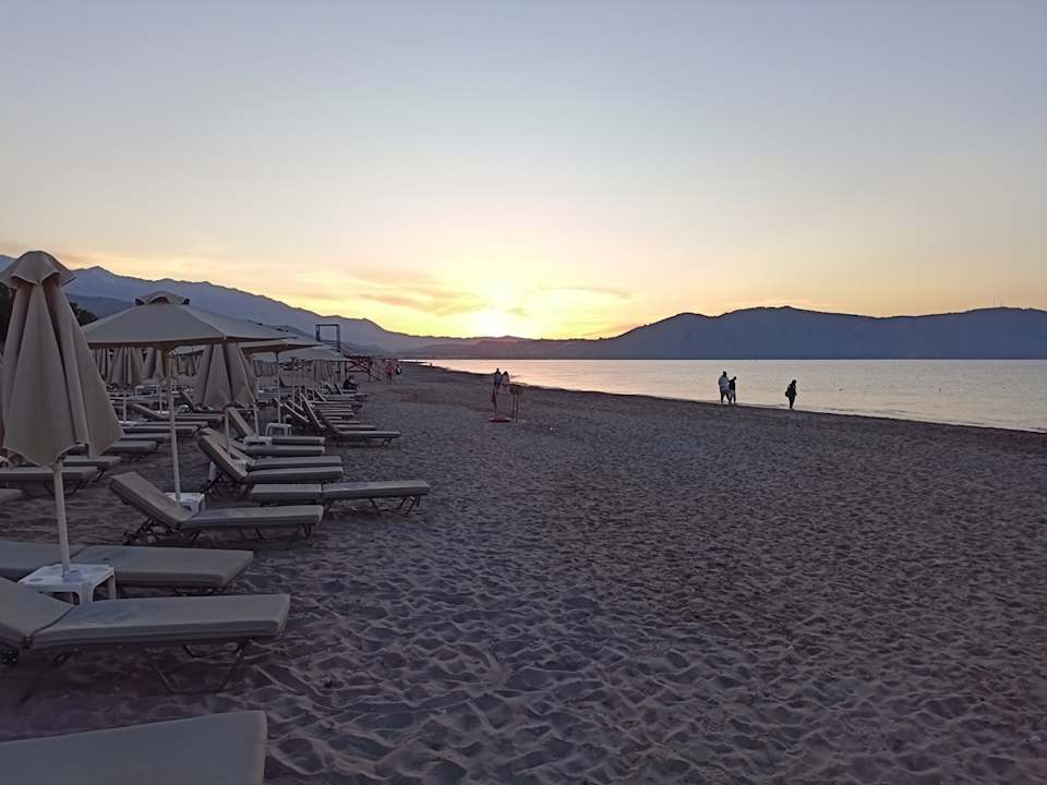 Strand Vantaris Luxury Beach Resort