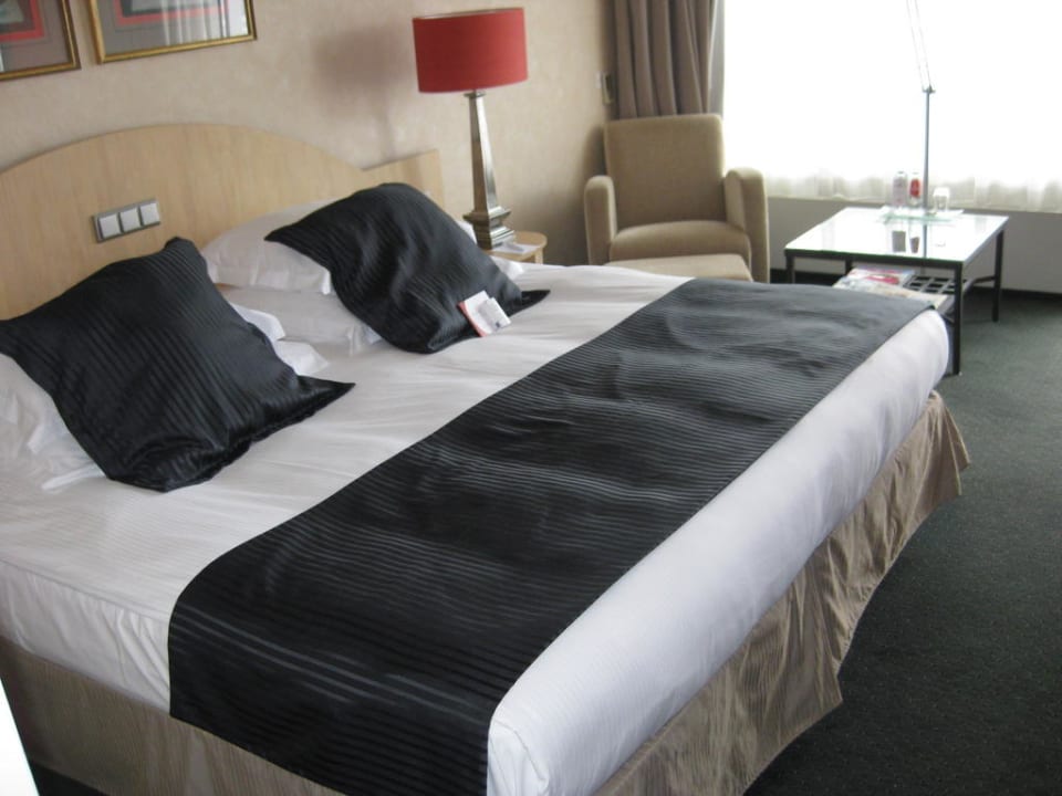 Doppelbett Leonardo Royal Hotel Den Haag Promenade