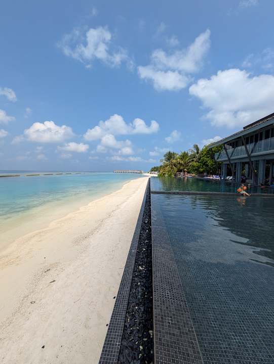 Pool Kuramathi Maldives