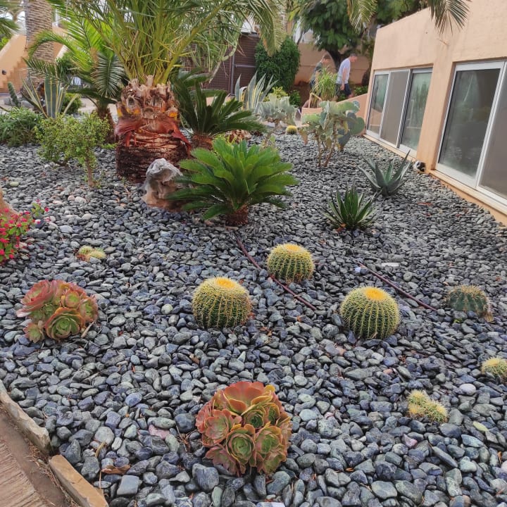 Gartenanlage Anissa Beach & Village