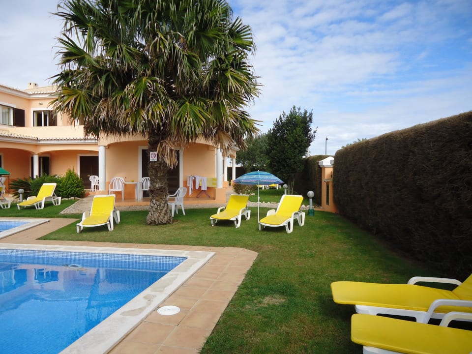 Canavial Apartments Canavial I & II