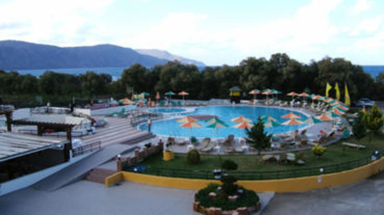 Crispen Beach Pool HARPIN Georgioupolis Resort Aquapark & SPA