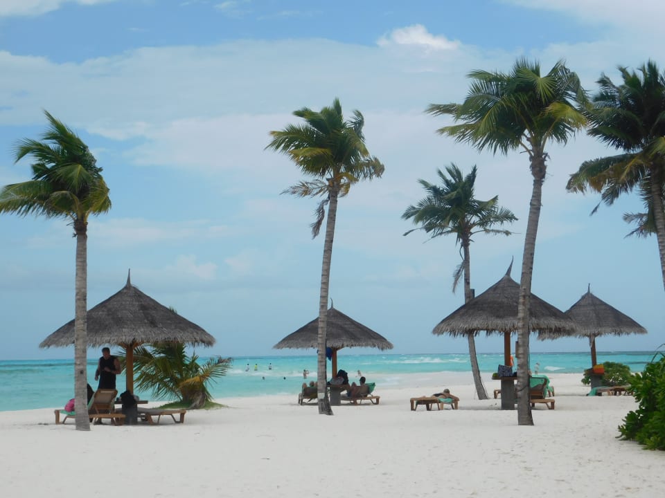 Strand Kuredu Island Resort & Spa