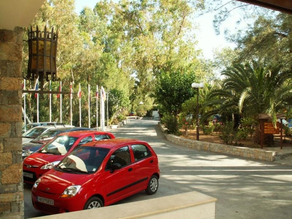 Hotelauffahrt Apollonia Beach Resort & Spa