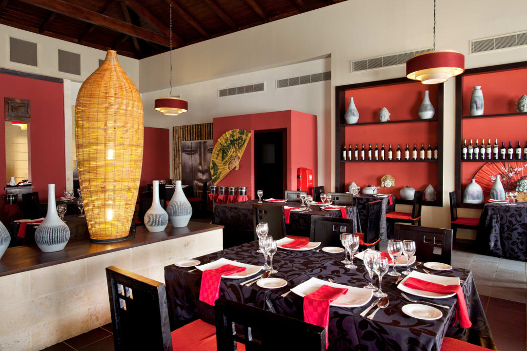 Restaurant Memories Flamenco Beach Resort