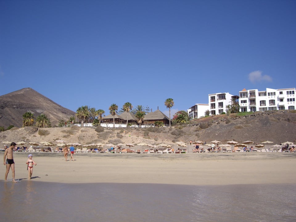 Blick vom Meer zum Hotel Fuerteventura Princess