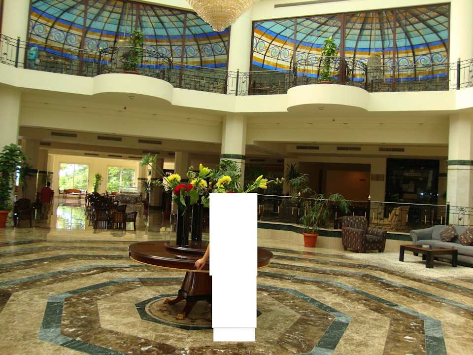 Hol Grand Oasis Resort