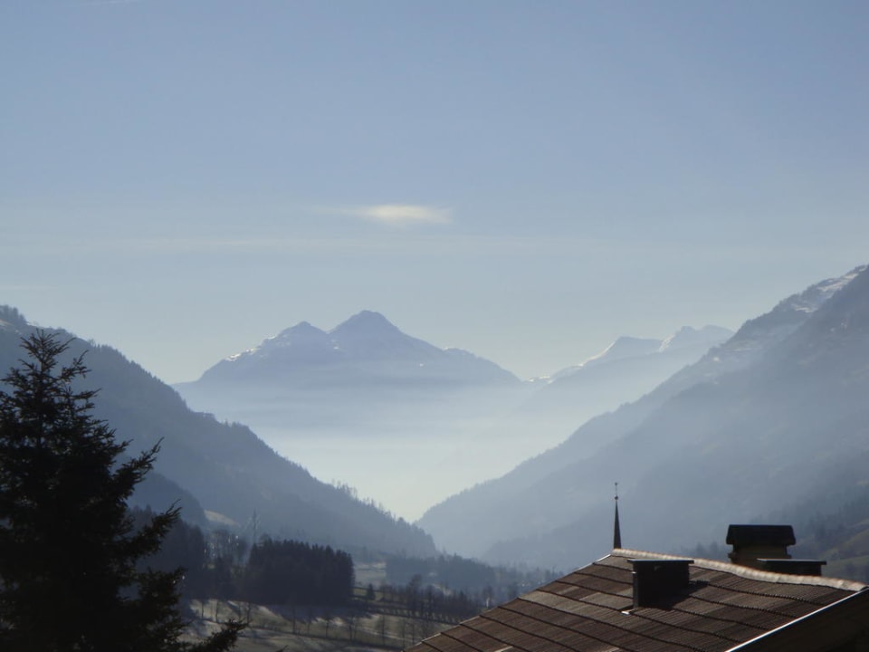 Blick Richtung Meran Panoramahotel Wildschütz