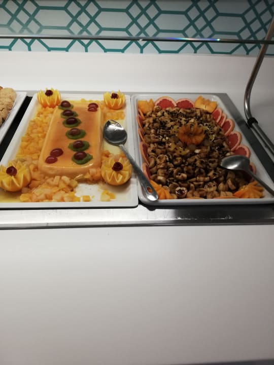 Gastro Canary Garden Club