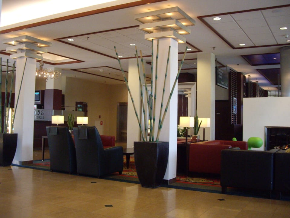 Лобби Hotel Courtyard by Marriott Amsterdam Airport