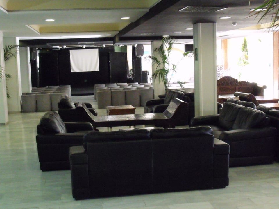Gemütliche Lobby FERGUS Style Bahamas