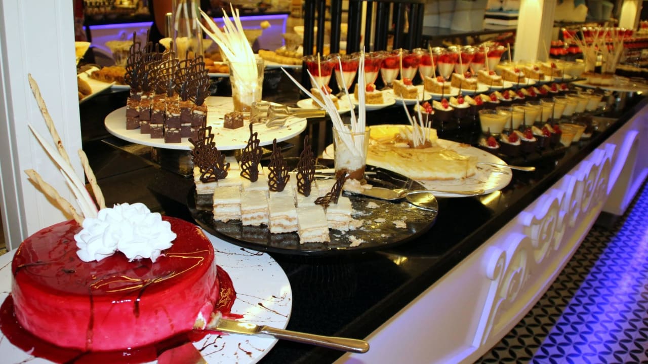 Galaabend Buffet Mary Hotel Side