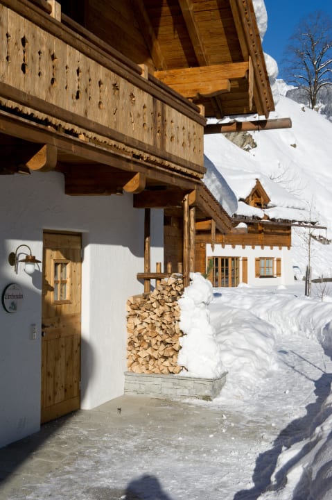 Enzian-Alm Feriendorf Holzleb'n