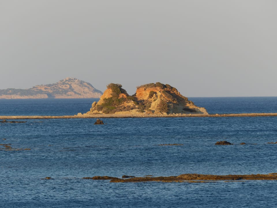 Strand Ekaterini Hotel